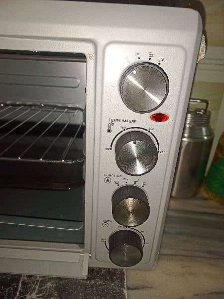 Haier 30L oven brand new 1