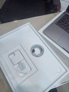 MacBook Air m2 chip 2022 for sale me