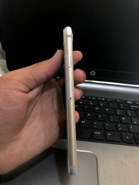IPHONE 8 64GB NON PTA WATERPACK 3