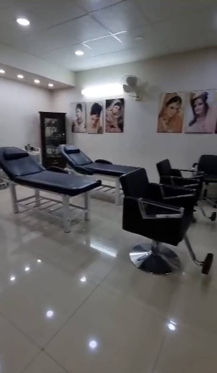 Salon Business for Sale: Your Opportunity Awaits! 13