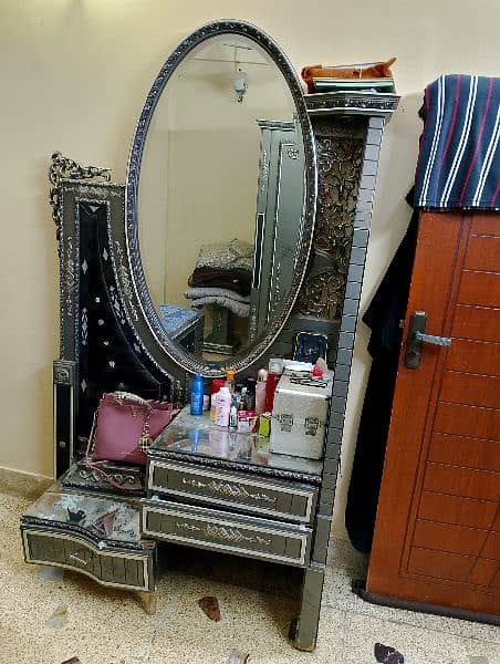 dressing table selling 0