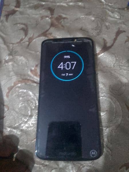 Motorola e5 plus 0