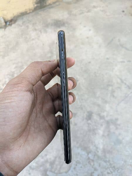 OnePlus 6t 8/128 only back change 10