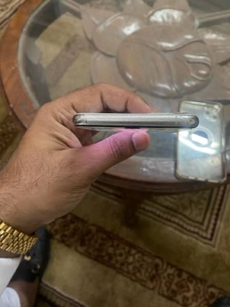 i phone 11 Pro Max 256GB PTA Approved 6