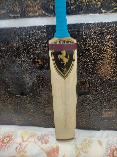 a bat with 2 grain exelent condition originally from DSC 0