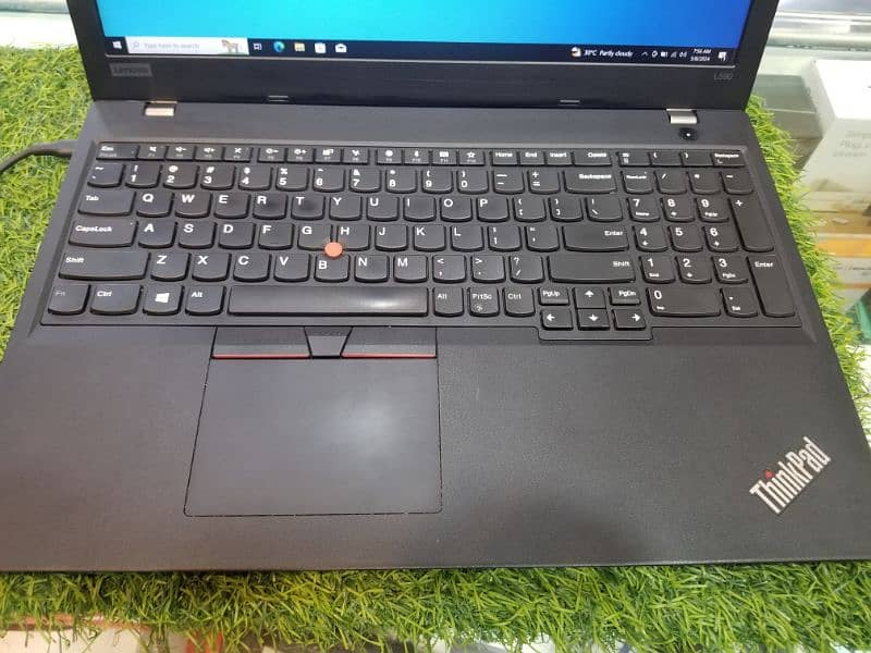 Lenovo ThinkPad L590 Core i5 8th Gen 15.6 Inches 3