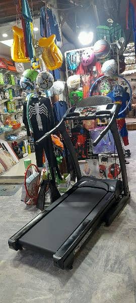 LEASURE WORKS PERFORMANCE TREADMILL 15