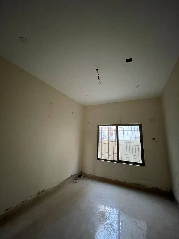 200 SQUARE YARD GROUND FLOOR PORTION FOR RENT 3BAD DD 4