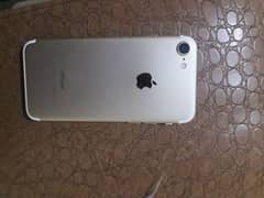 iphone 7  bypass 32 gb latest version 15.8 battery 80 percent