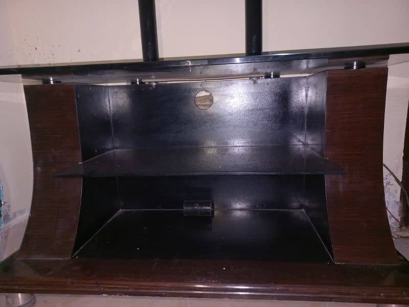 Lcd stand with space without lcd rad in excellent condition 2