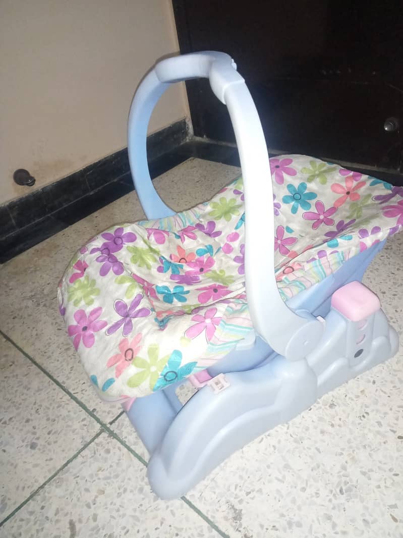 Baby Carrier with Swing for sale in a reasonable price 0