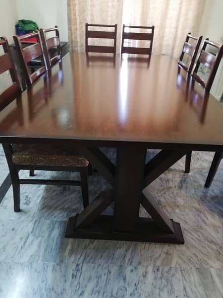 Dining table 8 Seaters Branded 1