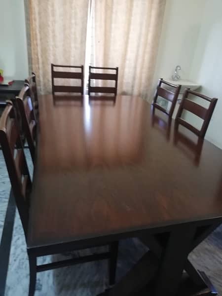Dining table 8 Seaters Branded 6
