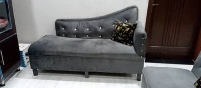 7 seater sofa set call on WhatsApp 03334046660