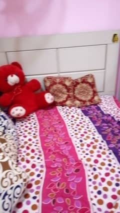 bedroom set only 6 month use 0