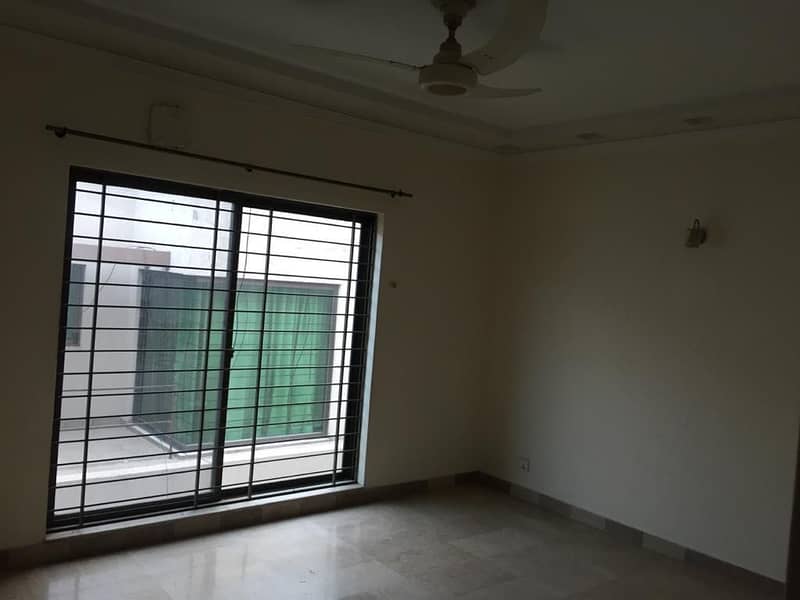 1 Kanal Upper Portion In DHA Phase 5 Near Lums University 6