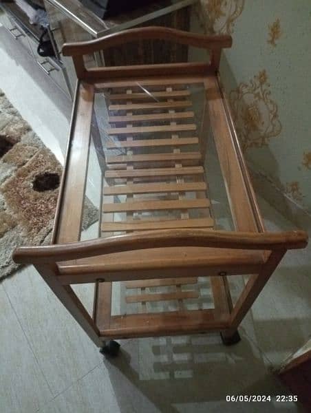 serving food or tea trolley. . good in condition 2