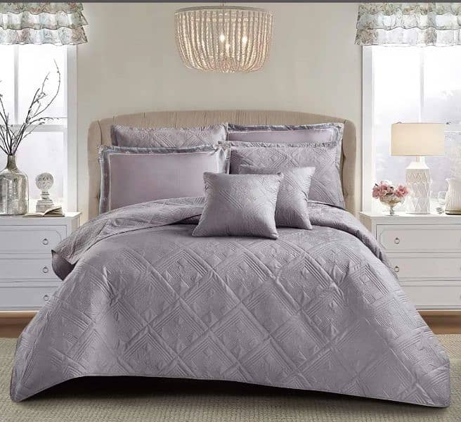 7 pcs luxury comforter set 0