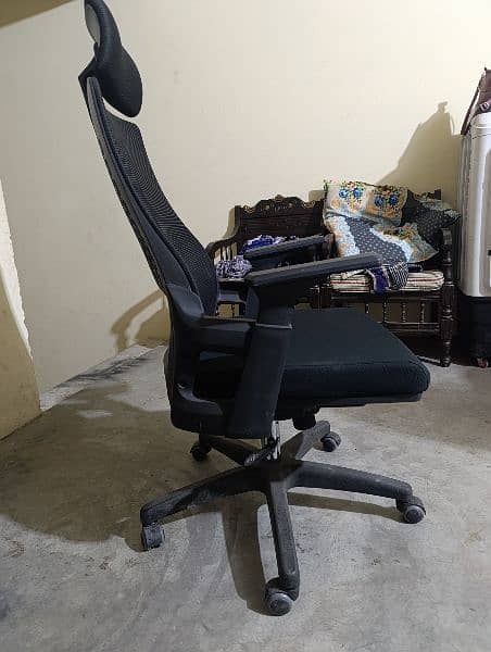 imported chair only 1 month use 4