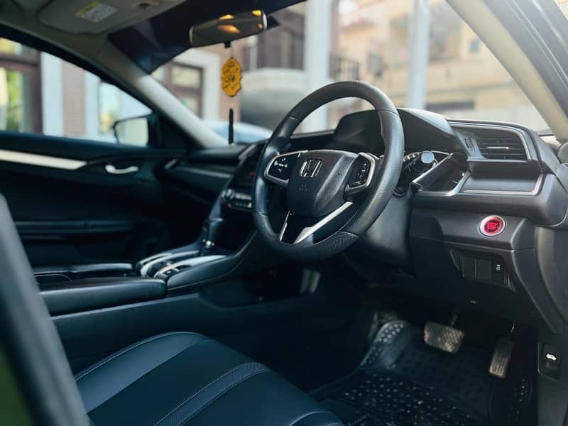 Honda Civic Oriel 2019 6