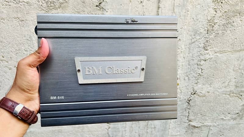 BM classic M and pioneer speaker 4