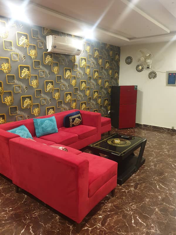 1 bed daily basis laxusry apartment available for rent in bahria town 5