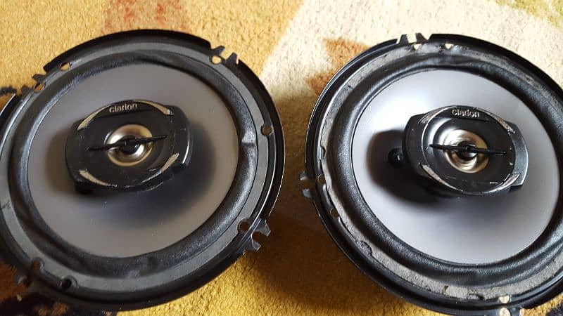Original imported branded Geniune USA Clarion door Coaxial Speakers 3