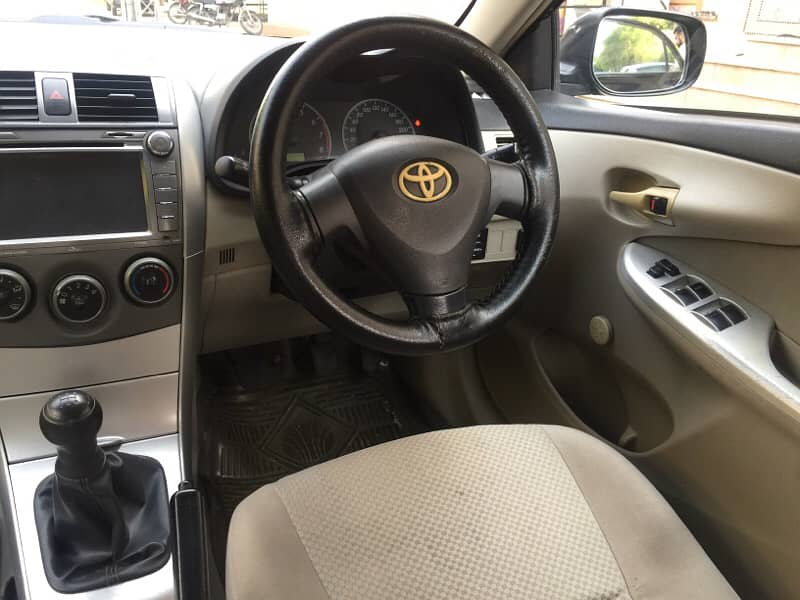 Toyota Corolla XLI 2013 10