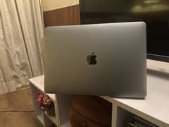 MacBook Air 2019 in 10/10 Condition