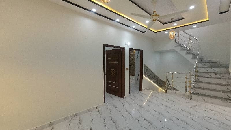 Prime Location 5 Marla House For sale In Bismillah Housing Scheme Lahore 15