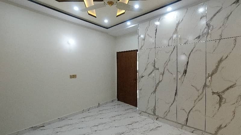 Prime Location 5 Marla House For sale In Bismillah Housing Scheme Lahore 23