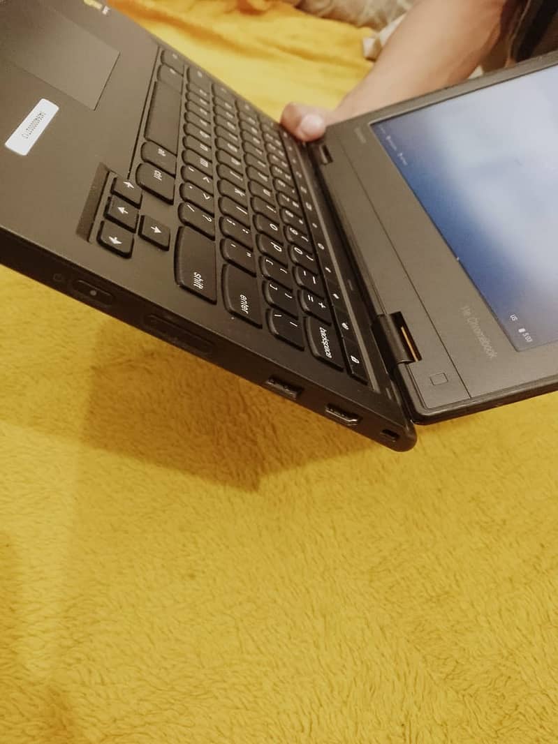 Lenovo Thinkpad 11E Chromebook | 4th Generation | 16GB Storage | 2GB R 4
