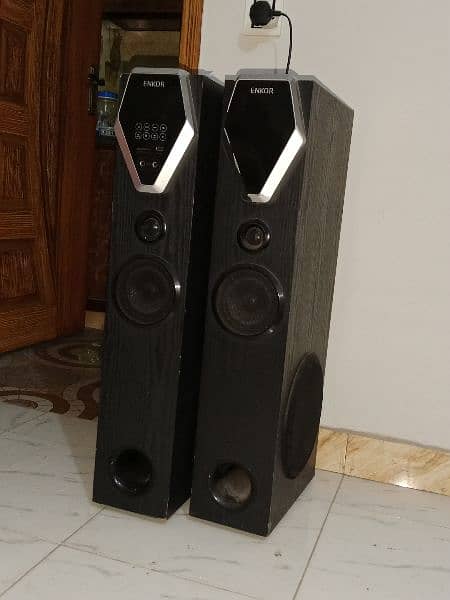 Enkor speakers Best sound system nd base too 0