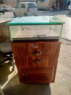 New mobile accessories counter for sale