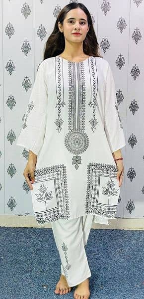 Woman's stitched 2 Piece Printed Suit 2