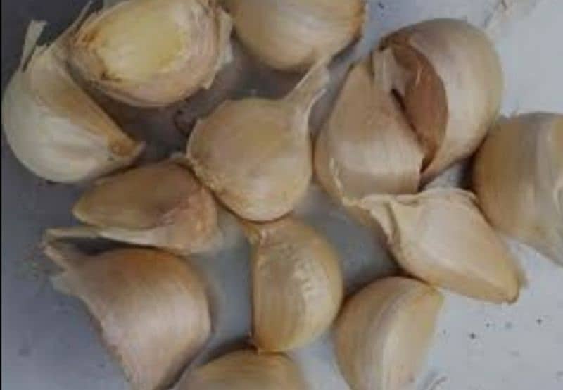 G 1 garlic a fresh seed achi quality ka G1 garlic dastyab hai 2