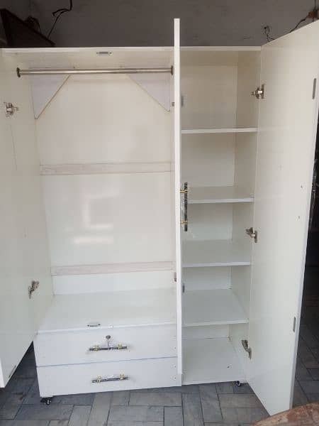 new 3 door cupboard 6x4 2