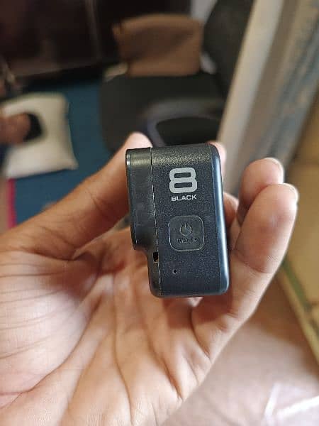 Gopro Hero 8 Black With Box & Extra Battery and Huge Mounts 5