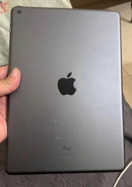 Apple iPad 8th Generation 128gb 3
