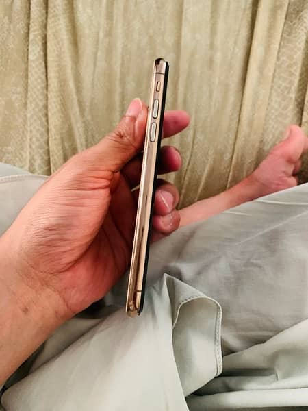 iphone xs full body condition 10/9 1