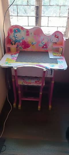 kids study table with chair