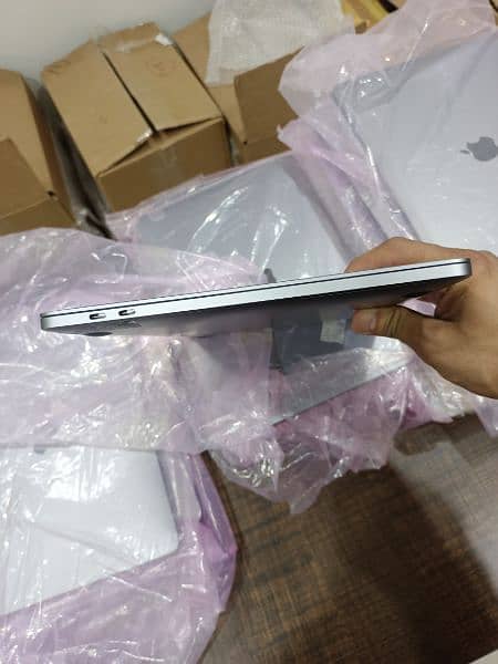 MACBOOK PRO 2020 13 INCH TOUCHBAR CORE I5 Q-C 8GB RAM 256GB SSD 6