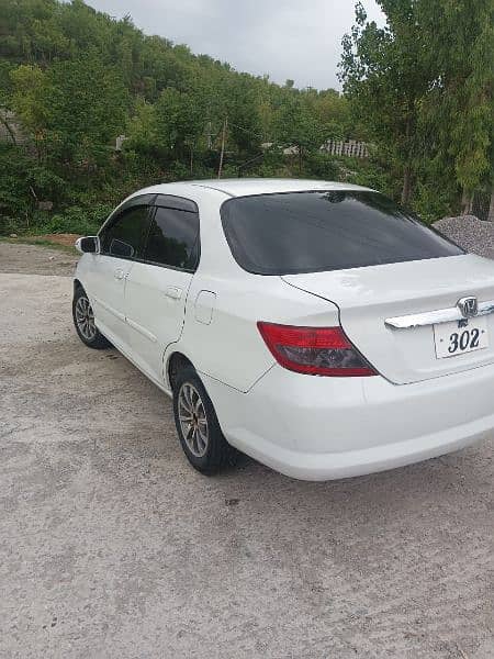 Honda City 2005 for sale in very good condition 3