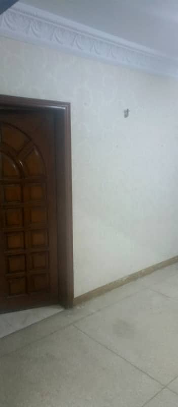 58000. rent erum center. 1 floor. boundry waal gulshan block 16. flat rent. Iftikhar estate 5