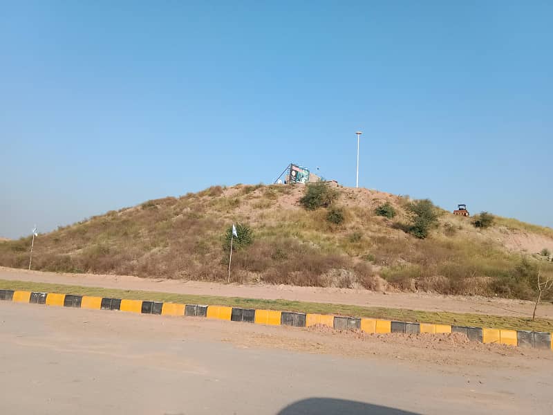 6 Marla Plot File For Sale On Installment In Executive Block Of Kingdom Valley ,One of the Most important location of the Islamabad, Discounted Price 85 Thousand 2