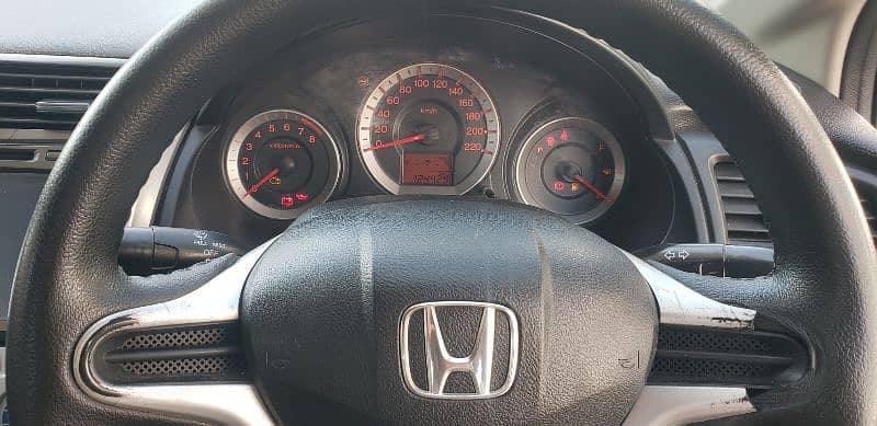Honda CITYaspire 1.5  I-VTEC prosmatec automatic,model 2014 8