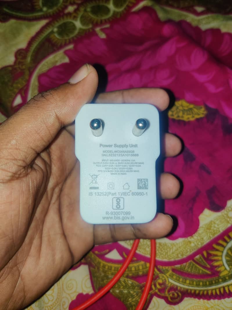 OnePlus 65 watts original charger 0