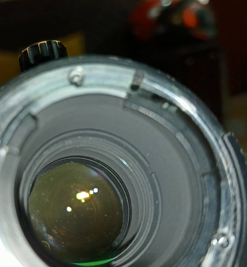 Nikon ED AF-NIKKOR 80-200mm F2.8 D Lens 10