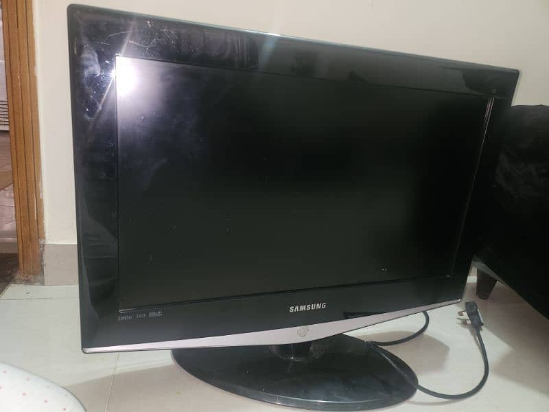 samsung lcd made in hungry 1