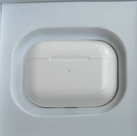 Apple airpods pro first generation for sale with charger and cover 2